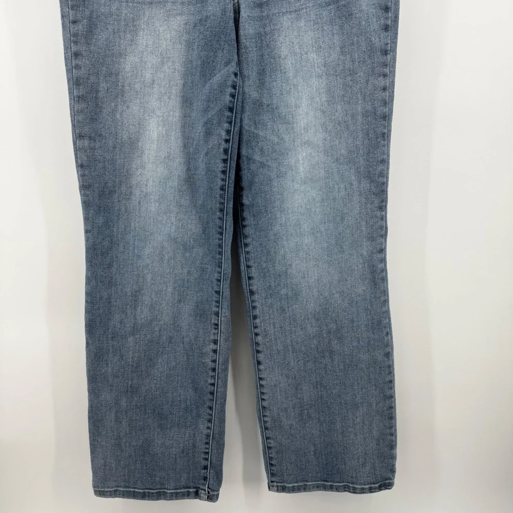 Judy Blue Straight Fit Jean Light/Medium Wash Denim Women 13/31 Boot Cut Stretch